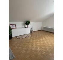 Kernsanierte DHH zu vermieten - 1.850,00&nbsp;EUR Kaltmiete, ca.&nbsp; 165,00&nbsp;m&sup2; in Schwieberdingen (PLZ: 71701)