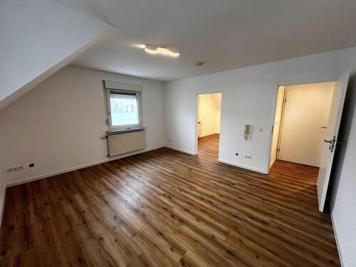 Foto - Renovierte 2-Zimmer-Wohnung in Östringen zu vermieten