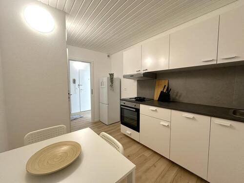 Foto - 1 Zimmer Dachgeschoßwohnung zur Miete in Frankfurt am Main