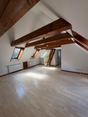 Foto - ANFRAGENSTOP!! Charmante 2,5 Zimmerwohnung in zentraler Lage
