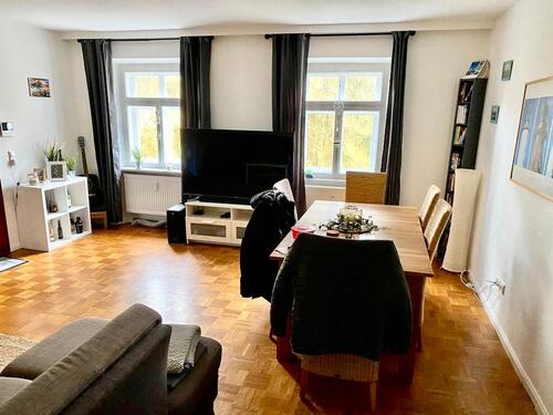 Foto - Zentrale 4,5-Zimmer-Wohnung mit Terrasse