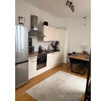 2 Zimmer Wohnung, Innenstadt, Balkon, kernsaniert, Dachauplatz - Kallmünz