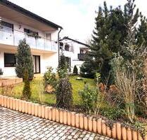 4-Zimmer-Wohnung mit Terrasse, Gartennutzung und Einbauküche - Böbingen an der Rems