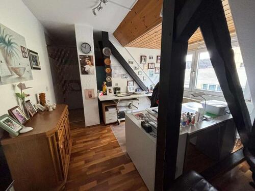 Foto - Helle 3-Zimmer-DG-Wohnung im 2. OG