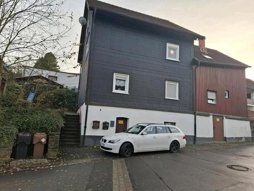 Foto - 10 Zimmer Mehrfamilienhaus, Wohnhaus zum Kaufen in Wiehl