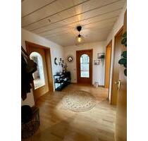 Helle 4-Zimmer-DG Wohnung mit Balkon in Wachtberg mit 106qm