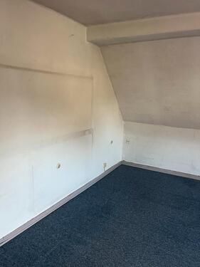 Foto - Dachgeschoßwohnung in Groß-Rohrheim zur Miete