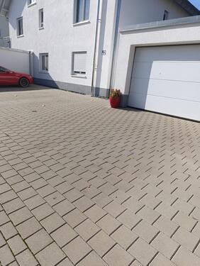 Foto - Wunderschöne 3,5-Zimmer-Wohnung mit Terrasse, Garten & Garage