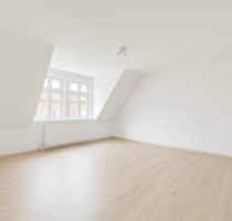 Großzügige 3-Zimmer-Wohnung mit 95 m² und Einbauküche in zentraler Lage von Mühlhausen – hell und modern! - Mühlhausen (Thüringen)