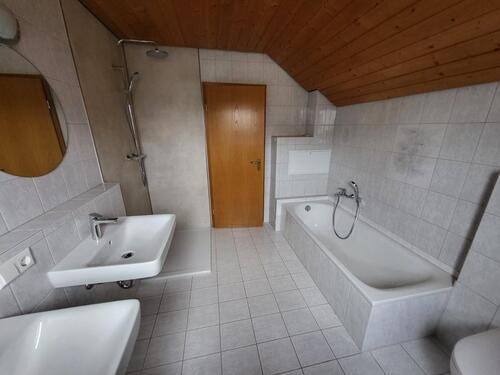 Foto - Frisch renovierte Dachgeschosswohnung in Endingen