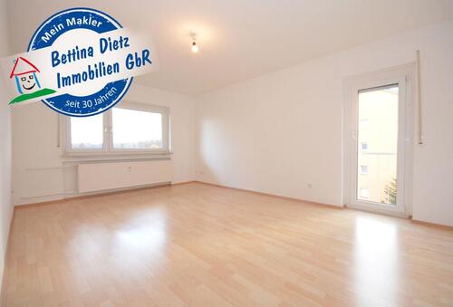 Foto - DIETZ: 2 Zimmerwohnung mit Einbauküche, modernem Wannenbad, KFZ-Stellplatz in Dieburg!