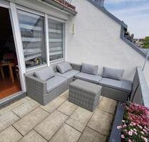 Dachgeschoss Wohnung mit großem Sonnenbalkon - Fellbach Oeffingen