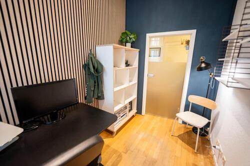 Foto - Einzelzimmer oder Teilzeit-Tisch in Co-Working SpaceBüroOffice