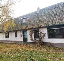 Einfamilienhaus mit Potential - 50.000,00 EUR Kaufpreis, in Osternienburger Land (PLZ: 06386)