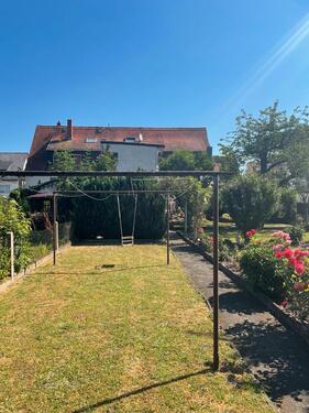 Foto - Doppelhaushälfte in exponierter Lage Frankfurt Harheim