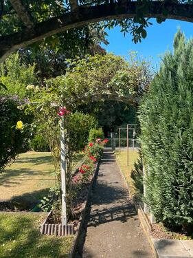 Foto - 8 Zimmer Doppelhaushälfte zum Kaufen in Frankfurt am Main