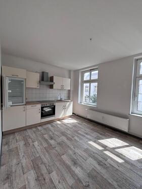 Foto - Zentrale 2-Zimmer-Wohnung mit Einbauküche und Tageslichtbad