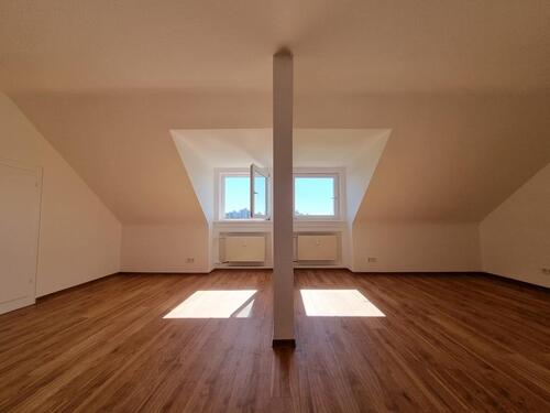 Foto - 2 Zimmer Dachgeschoßwohnung in Wiesbaden