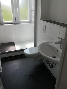 Foto - Ruhige, kernsanierte 2-Zimmer-Wohnung in Hannover-Ricklingen