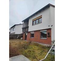 Frei stehendes Haus - 210.000,00&nbsp;EUR Kaufpreis, ca.&nbsp; 95,00&nbsp;m&sup2; in Burladingen (PLZ: 72393)