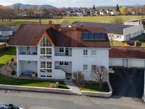 Foto - Grroßzügiges Zweifamilienhaus in Mitwitz