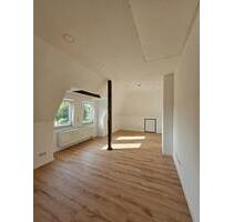 Charmante und frisch kernsanierte 2-Zimmer-Wohnung, KDB, im 2.OG - Solingen Burg