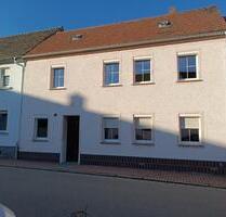 Ruhig gelegenes saniertes Reihenhaus in Wittichenau zu vermieten