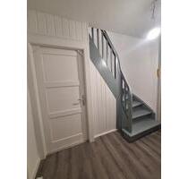 Ihr neues Zuhause! Frisch sanierte Doppelhaushälfte - Kronach