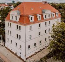 Die ehemalige Badeanstalt in Borna ist ein markantes Gebäude in den traditionellen Formen der Zeit um 1920. Mit einer aufwendigen Sanierung der Fassade will die BWS die denkmalgeschützte Immobilie...