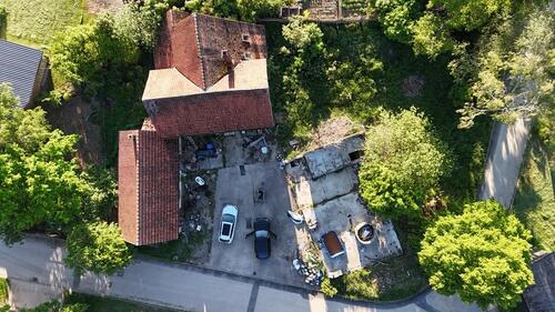 Foto - Bauernhaus mit großem Grundstück und viel Potenzial