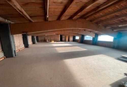 Foto - Lagerraum langfristig 30qm DG Treppe & Aufzug