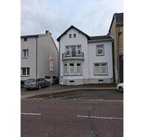 Grenznah & Modern: Stilvolles Einfamilienhaus in Top-Lage - Überherrn