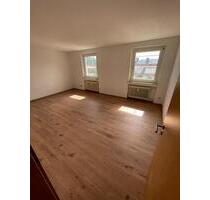 Renovierte 3-Zimmer Wohnung mit Balkon, Einbauküche auf Wunsch - Idar-Oberstein