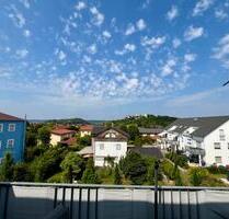 Aussicht geniessen: Neue sonnige 2 Zi-Whg. mit EBK u. Abstellraum - Burglengenfeld