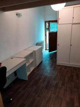 Foto - Einzimmer-Apartment 16 qm - 285,00&nbsp;EUR Kaltmiete, ca.&nbsp; 16,00&nbsp;m&sup2;