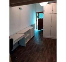 Einzimmer-Apartment 16 qm - 285,00&nbsp;EUR Kaltmiete, ca.&nbsp; 16,00&nbsp;m&sup2; in Kulmbach (PLZ: 95326) Blaich