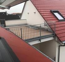 Moderne 3-Zimmer-Dachgeschosswohnung mit Terrasse und Stellplatz - Schkeuditz