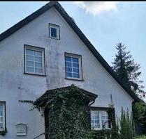 Provisionsfrei, Sanierungsbedürftiges Haus in Brakel Gehrden.
