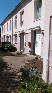 Foto - Reihenhaus zum Vermieten - 1.300,00 EUR Kaltmiete,