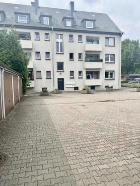 Foto - Modernisierte 4 Zimmer Wohnung 96 m² Balkon, Garage frei ab 1025
