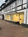 Foto - Ladenlokal 110m2 mit großer Schaufensterfront 2 Stellplätze