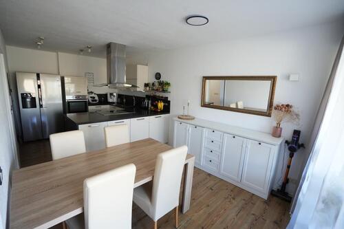 Foto - Helle Maisonette Wohnung In Homburg, 100qm, Garage inkl, Aufzug