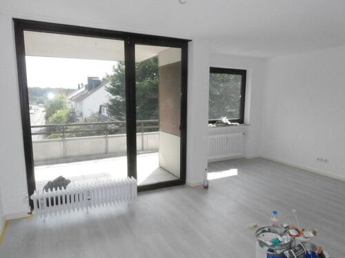 Foto - Sonnige 2-ZiKüBad zu verkaufen! Frei! Gr. Balkon! Stadtbahnnähe!
