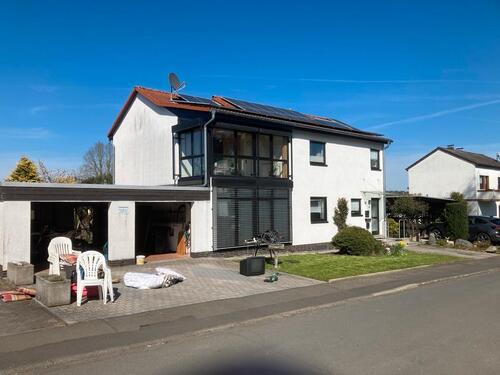 Foto - 2 Familienhaus - 395.000,00&nbsp;EUR Kaufpreis, ca.&nbsp; 240,00&nbsp;m&sup2;