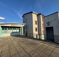 Altersgerecht & all inclusive: Komfortabel wohnen in barrierearmer 57 m² Wohnung mit Fahrstuhl! - Pößneck Altersgerecht & all inclusive: Komfortabel wohnen in barrierearmer 57 m² Wohnung mit Fahrstuhl! - Pößneck