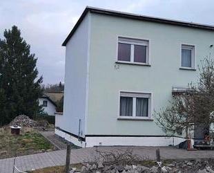 Verkaufe ein Reiheneckhaus in Sachsenbrunn - Eisfeld