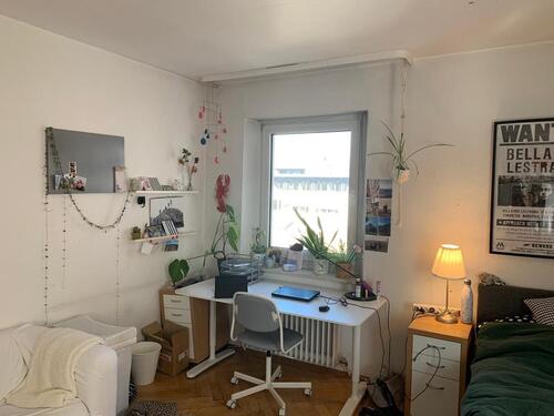Foto - Schönes, großes WG-Zimmer (teilmöbliert) in 2er WG