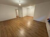 Foto - 3-Zimmer-Erdgeschosswohnung mit Balkon, Terrasse & Garage