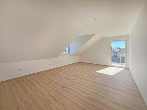 Foto - Dachgeschoßwohnung in Neumarkt in der Oberpfalz zur Miete