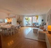 Südl. Innenstadt, 3-Z-Whg mit EBK, Süd-Loggia und Tiefgarage - Dortmund Innenstadt Ost